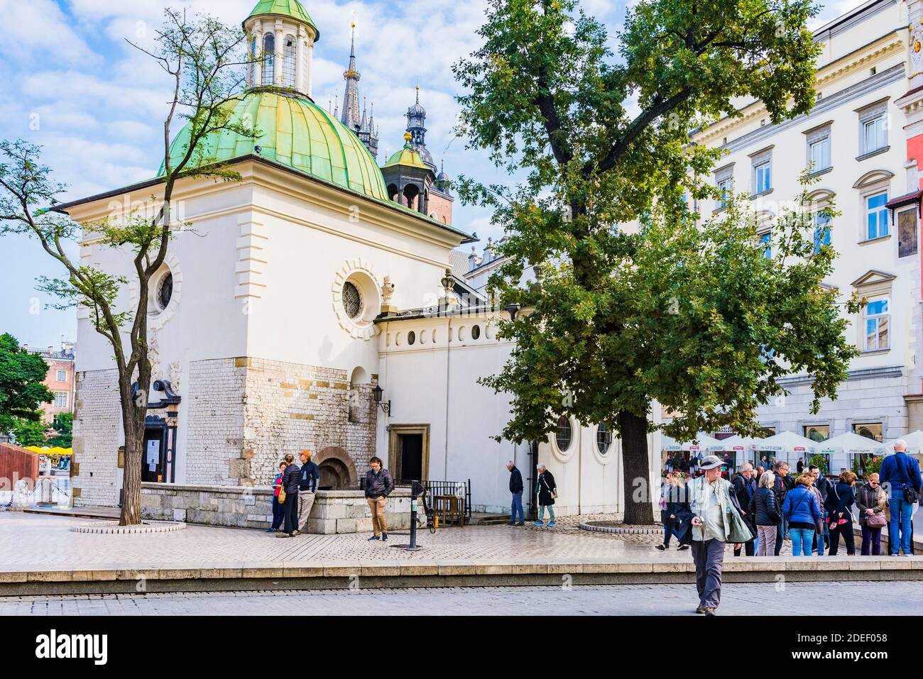 Die Kirche St. Adalbert oder die Kirche St. Wojciech, an der Kreuzung