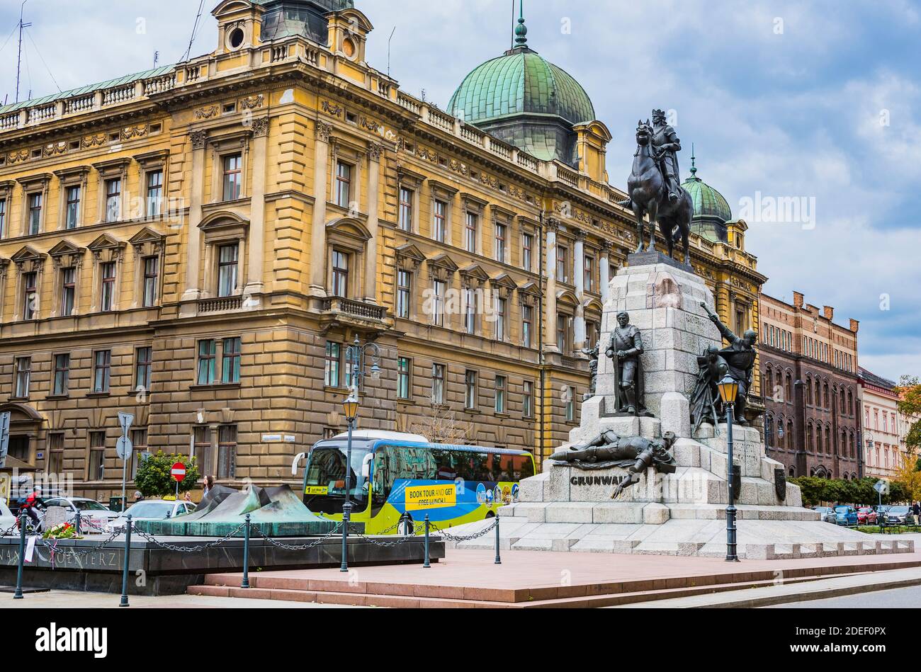 Das Grunwald Denkmal ist eine Reiterstatue des Königs von Polen Wladyslaw II Jagiello, am Matejko-Platz in Kraków Altstadt Stadt und gebaut i Stockfoto