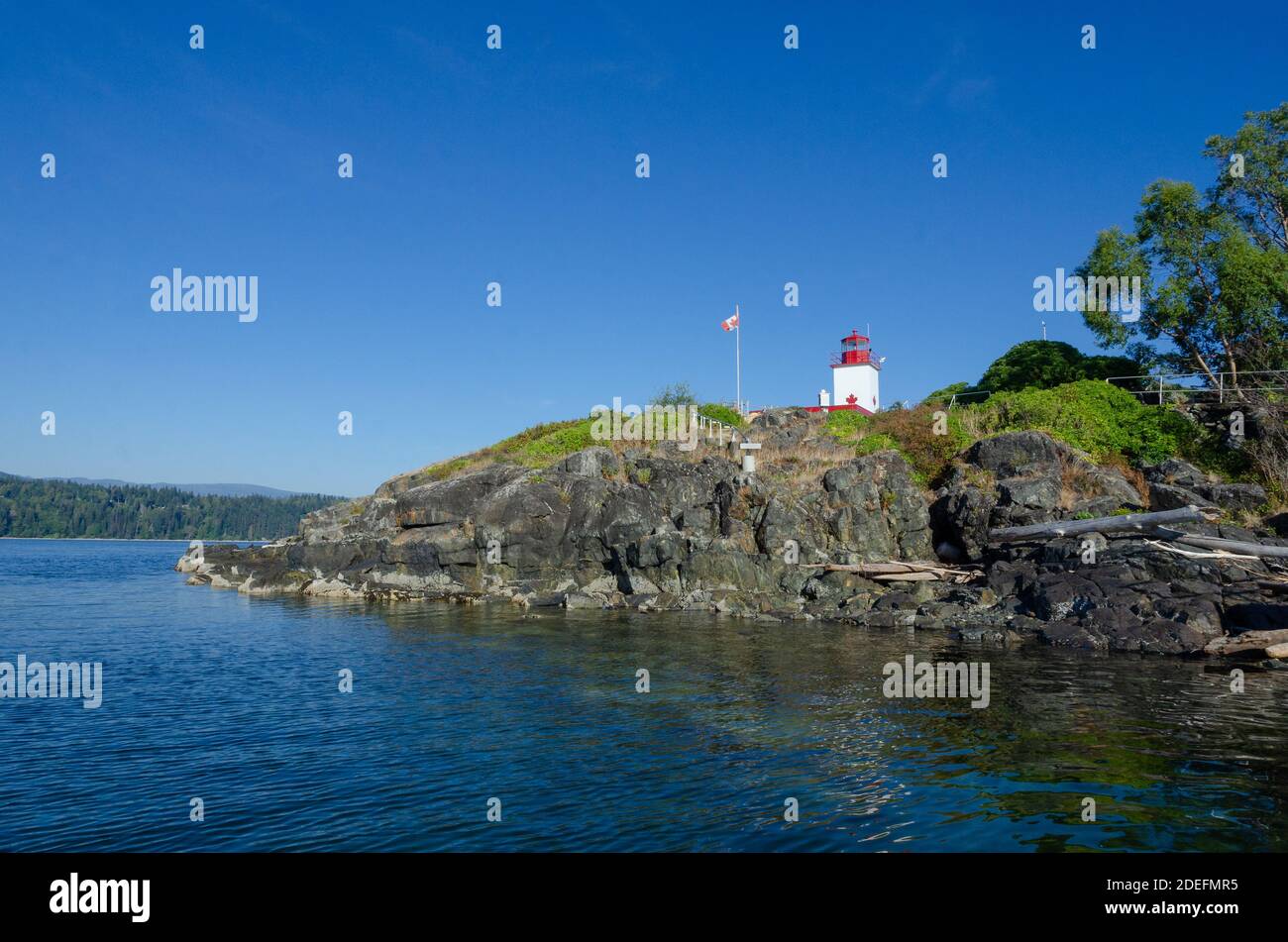 Leuchtturm auf der Insel im pazifischen Nordwesten, Sunshine Coast, BC, Kanada Stockfoto