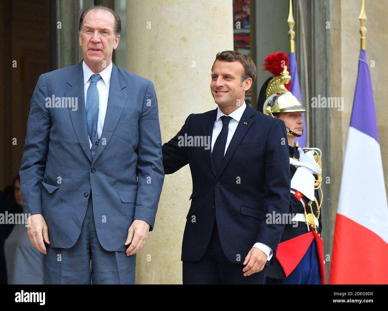 Der französische Präsident Emmanuel Macron begrüßt den Präsidenten der Weltbank David Malpass am 6. Mai 2019 im Elysée-Palast in Paris. Foto von Christian Liewig/ABACAPRESS.COM Stockfoto