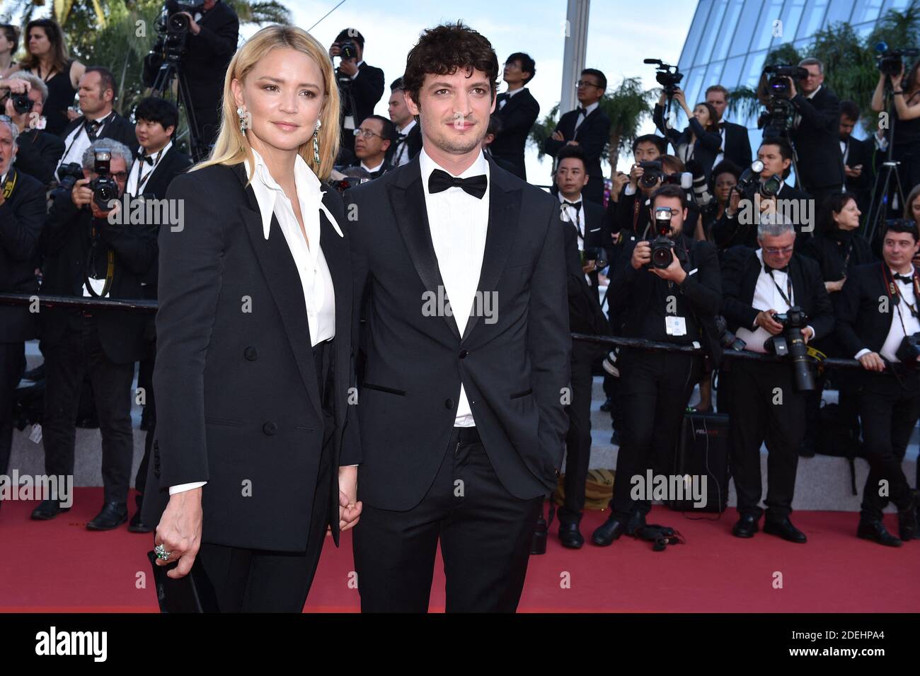 Virginie efira et niels schneider -Fotos und -Bildmaterial in hoher
