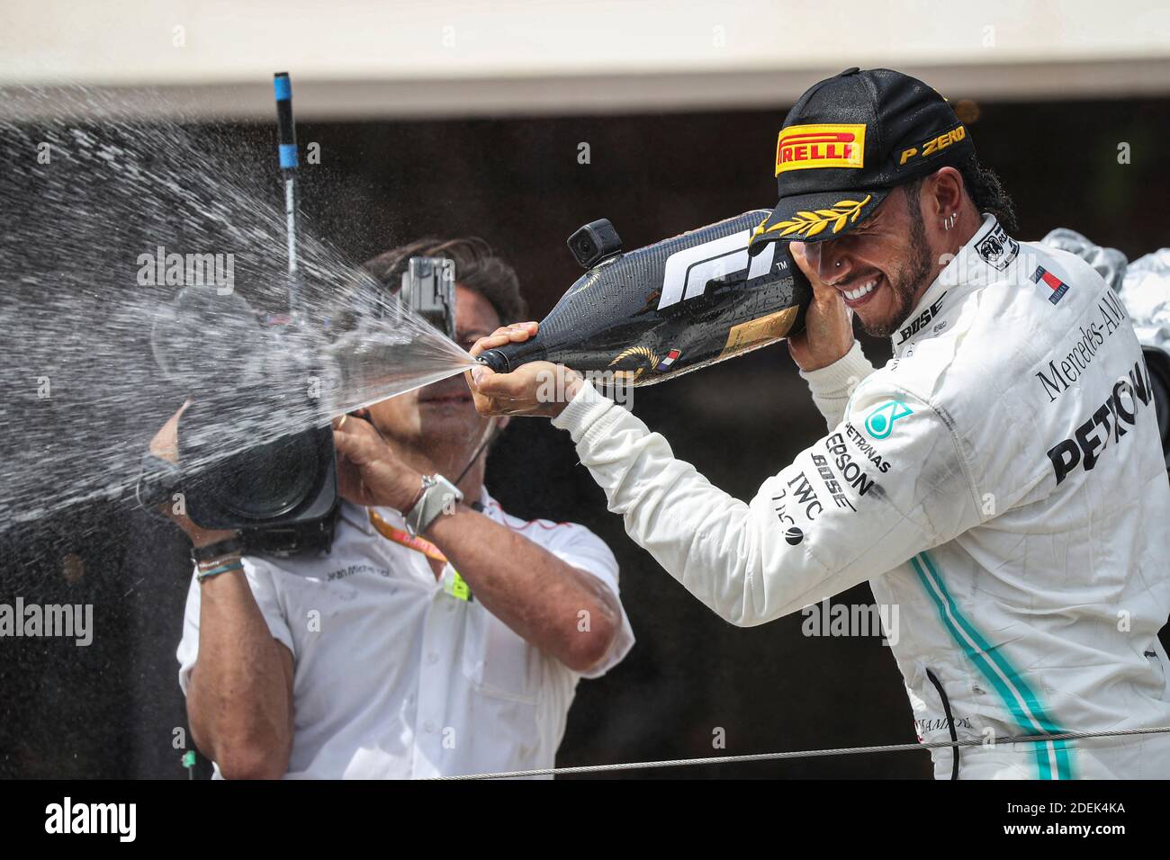 Lewis Hamilton (Scuderia Mercedes AMG Petronas Motorsport) gewinnt am 23. Juni 2019 den Grand Prix de France 2019, Le Castellet, Frankreich. Foto von Marco Piovanotto/ABACAPRESS.COM Stockfoto