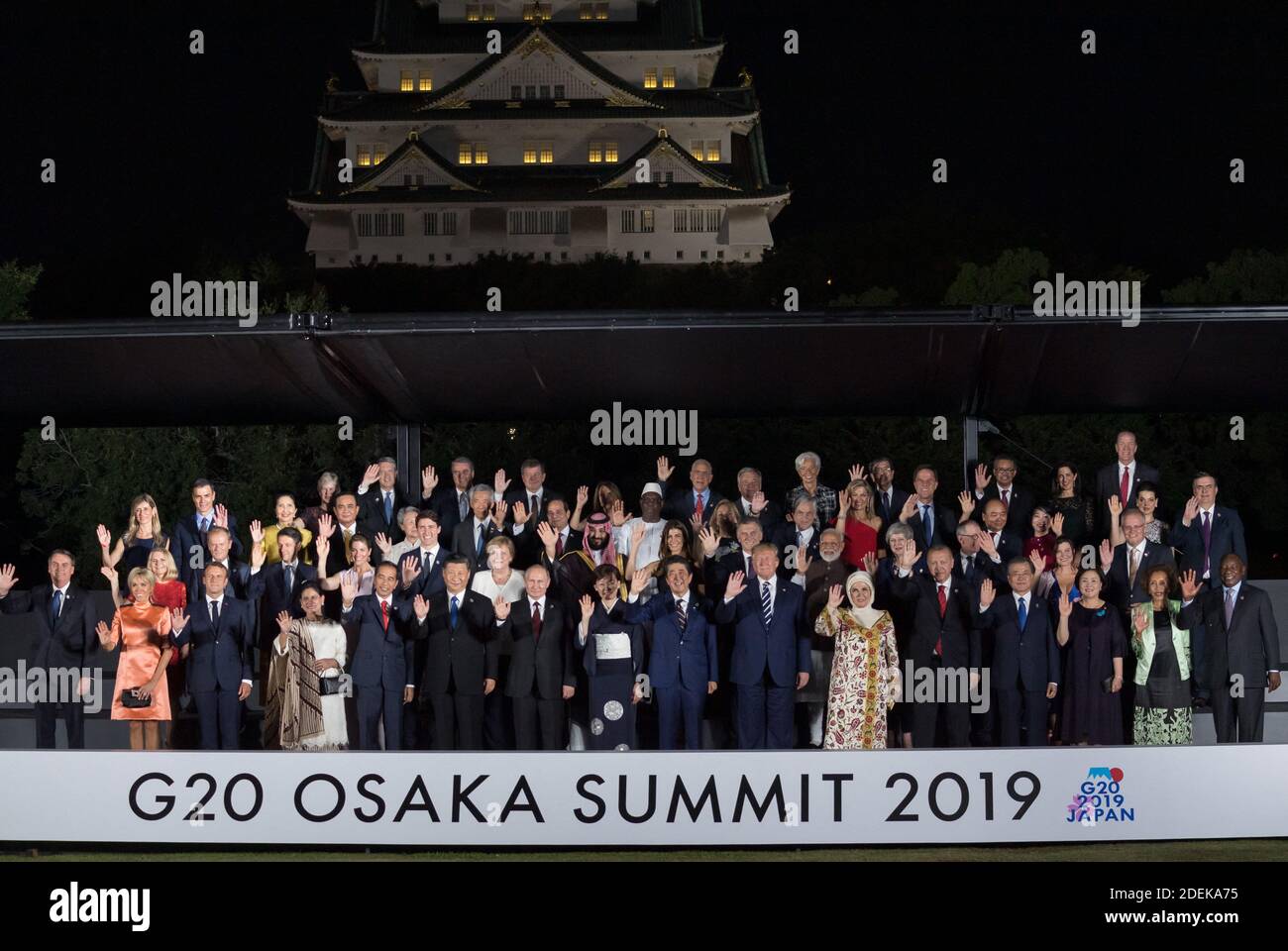 Brigitte Macron, der französische Präsident Emmanuel Macron, Indonesiens Präsident Joko Widodo, Kanadas Premierminister Justin Trudeau und Frau Sophie Gregoire, Donald Tusk, Giuseppe Conte, Südafrikas Präsident Cyril Ramaphosa, der spanische Premierminister Pedro Sanchez, Und seine Frau Begona Gomez, Chinas Präsident Xi Jinping, Deutschlands Bundeskanzlerin Angela Merkel, Russlands Präsident Wladimir Putin, Saudi-Arabiens Kronprinz Mohammed bin Salman, Japans Premierministerin Shinzo Abe und Japans Premierminister Shinzo Abe und UA-Präsident Donald Trump, der türkische Präsident Recep Tayyip Erdoğan und h Stockfoto