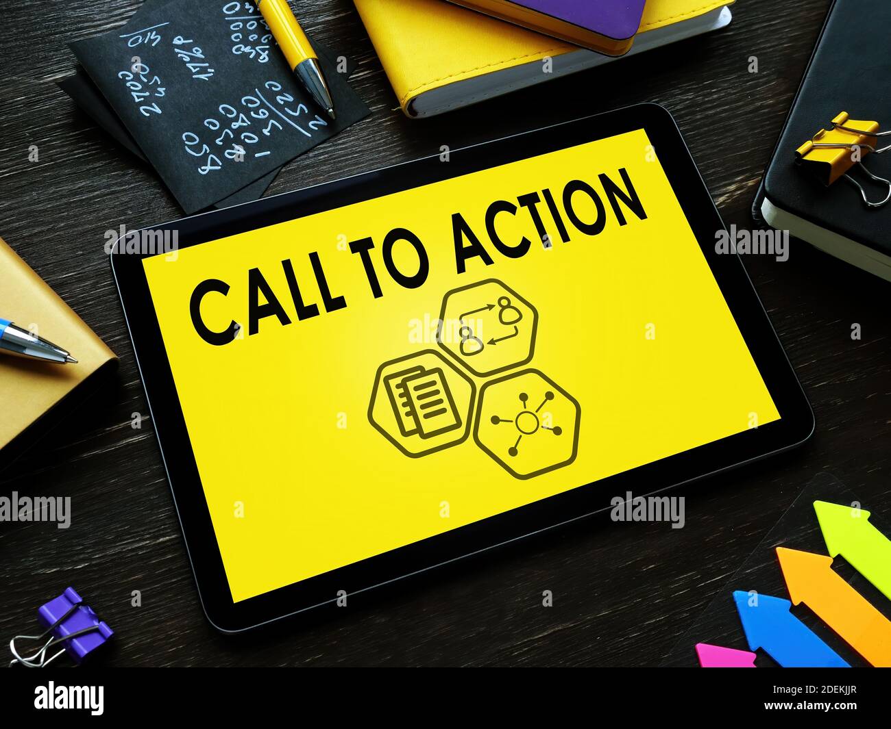 Call-to-Action-CTA-Informationen auf dem Bildschirm. Stockfoto