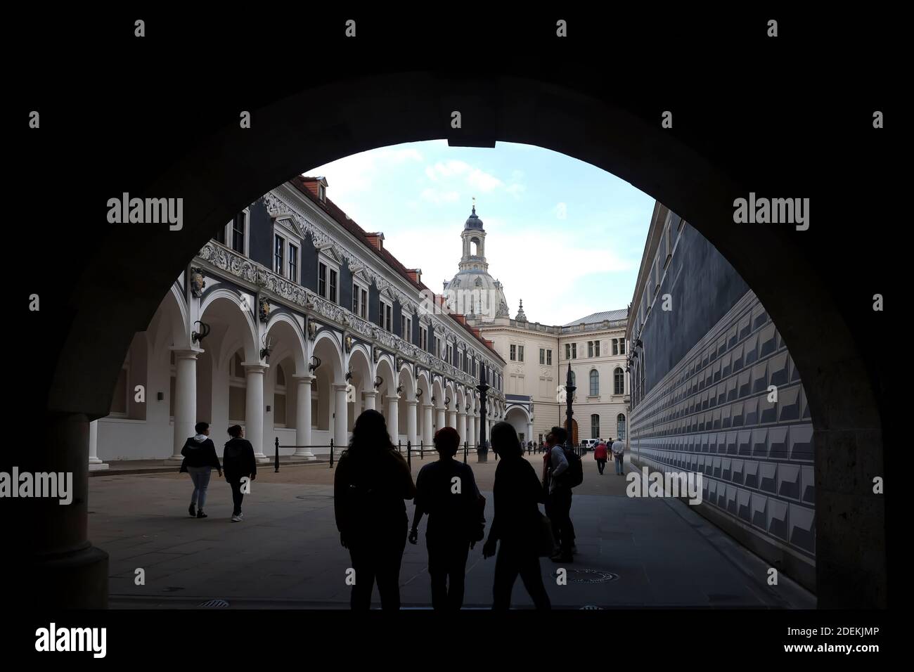 Blick auf den Stallhof im Sächsischen Königspalast Dresden - Deutschland. Stockfoto