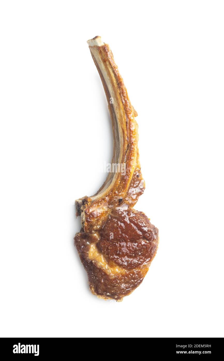 Gegrillte Lammkoteletts isoliert auf weißem Hintergrund. Draufsicht. Stockfoto