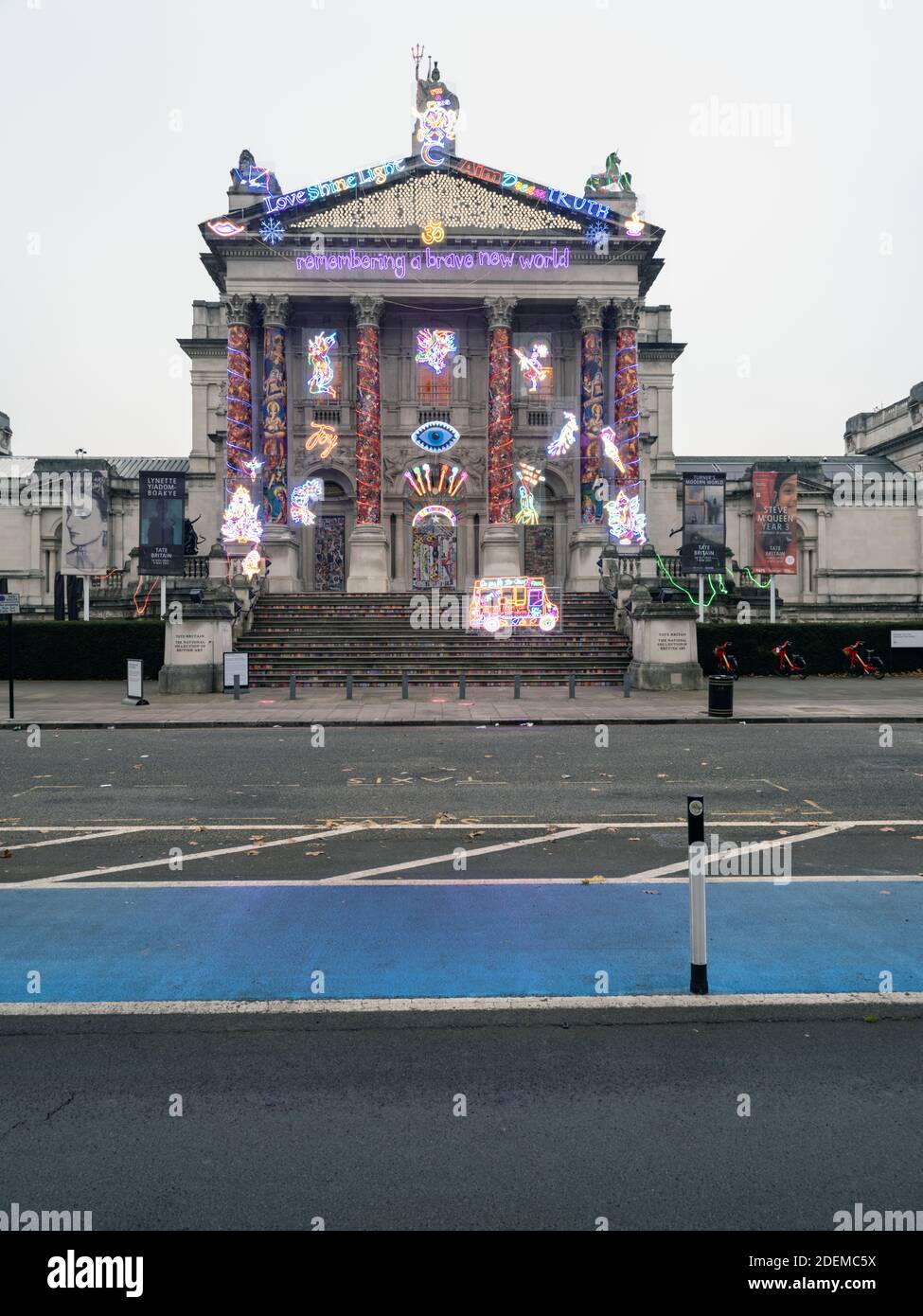 GROSSBRITANNIEN / England / London /Tate Britain’s winterauftrag der Künstlerin Chila Kumari Singh Burman. Stockfoto