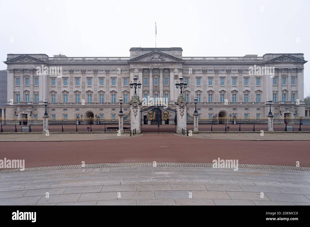 GROSSBRITANNIEN / England / London / Buckingham Palace, London, während der zweiten Sperre leer. Stockfoto