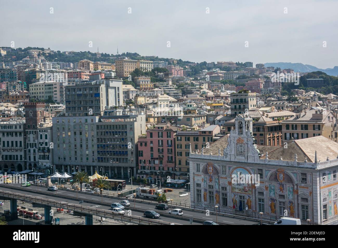 Die Altstadt von Genua und die älteste Bank Europas Stockfoto
