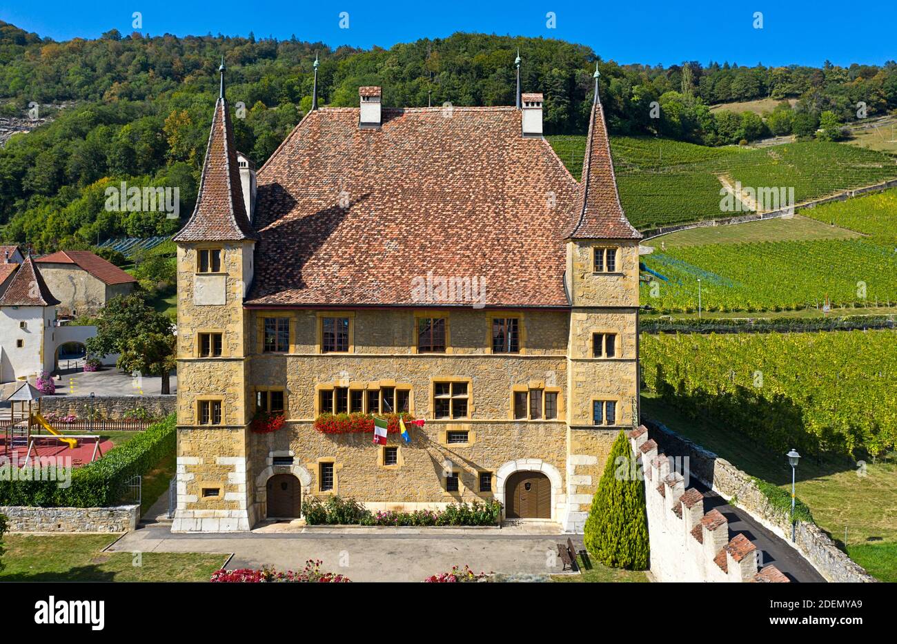Schloss Cressier, Kanton Neuenburg, Schweiz / Schloss Cressier, Cressier, Kanton Neuchâtel, Schweiz Stockfoto
