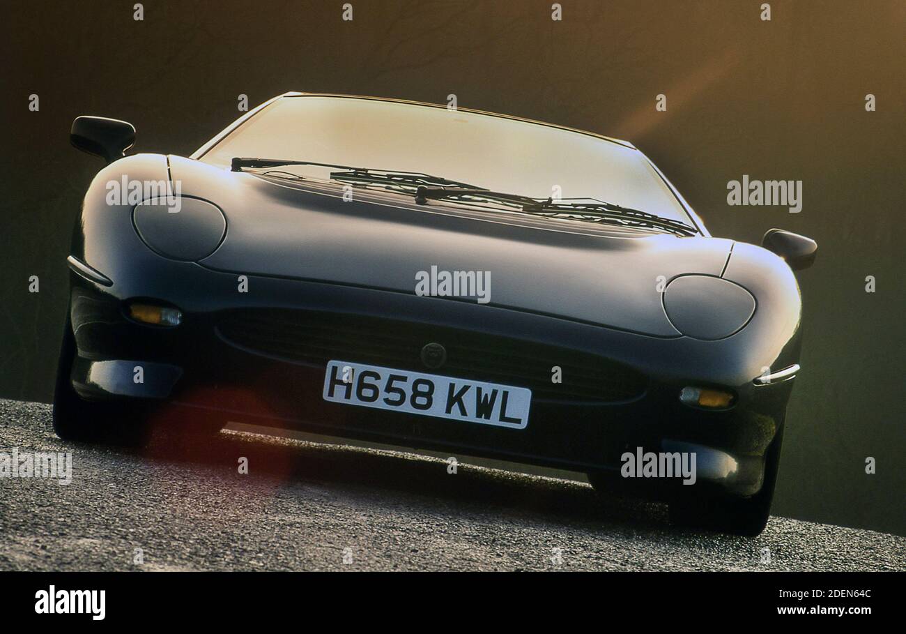 Jaguar XJ220 Tests auf dem Millbrook Proving Ground UK 1991 Stockfoto