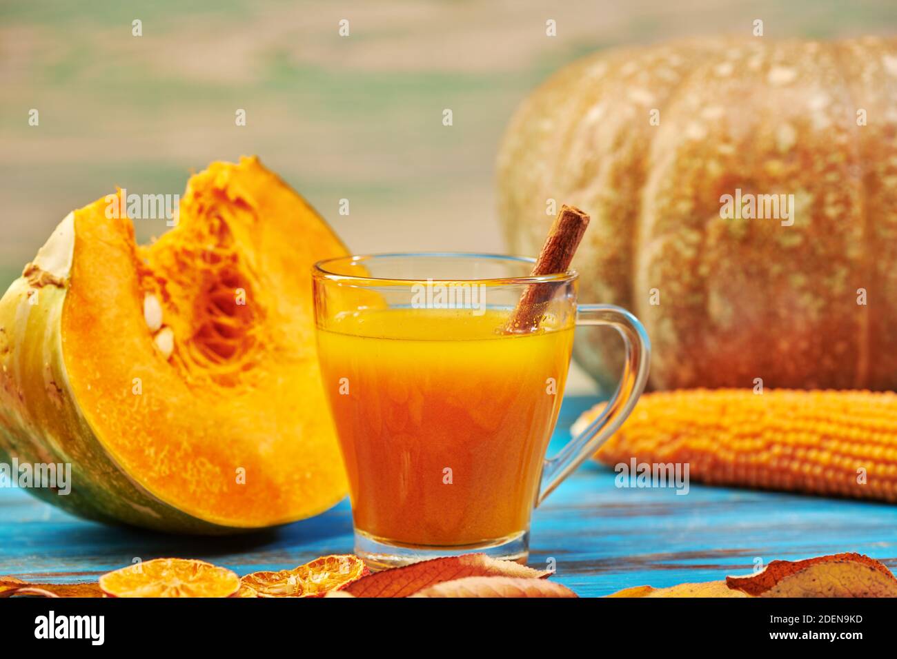 Sweet Tasty Vitamin Pumpkin Juice Studio Foto Stockfoto