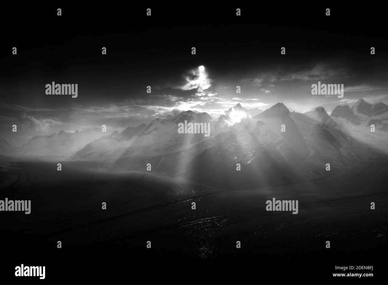 Blick von der Konkordiahütte auf den Aletschgletscher Stockfoto