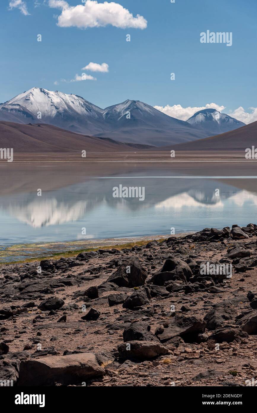 Landschaftsansichten im Südwesten des altiplano in Bolivien An einem bewölkten Tag Stockfoto