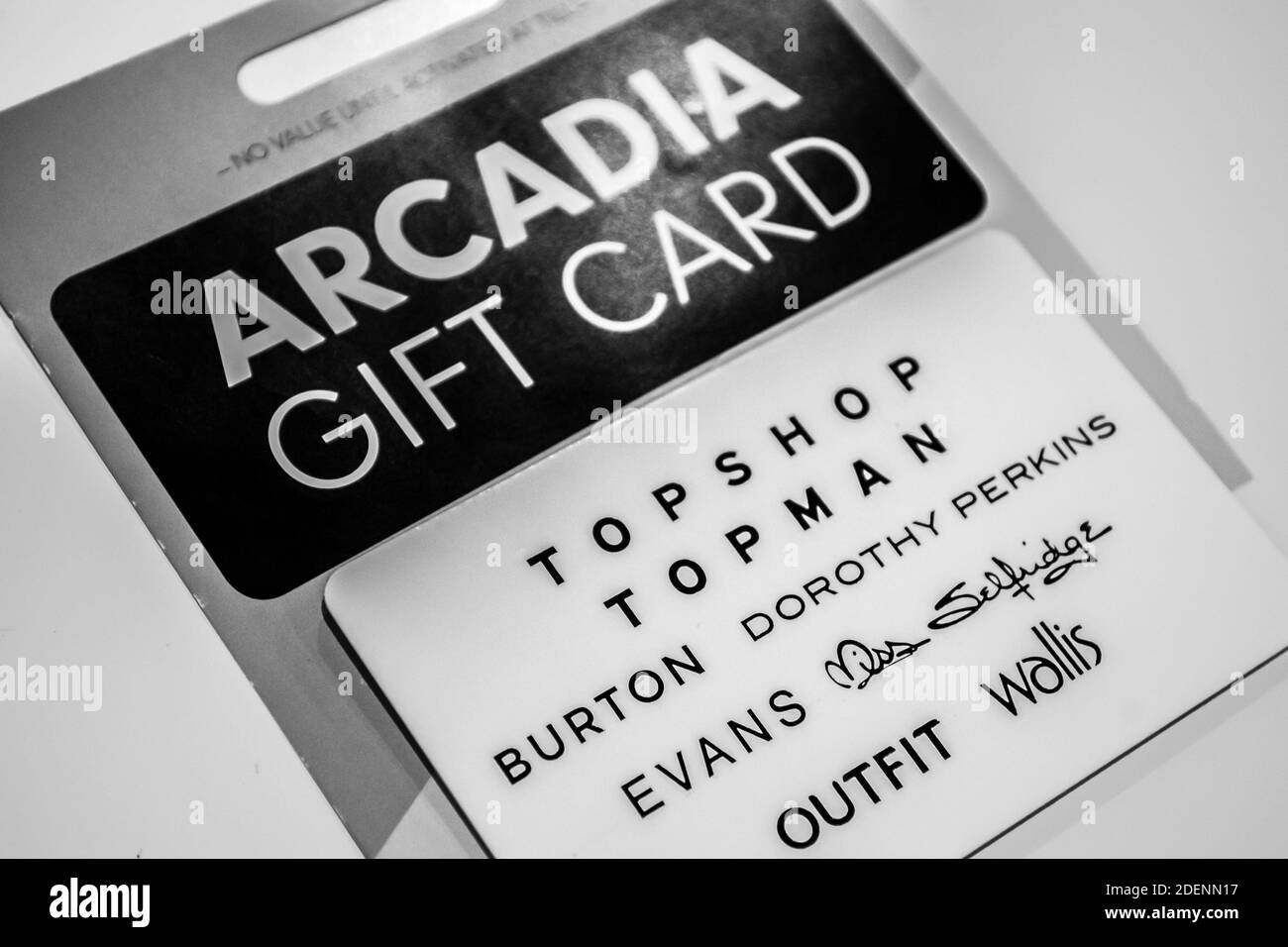 LONDON, ENGLAND - 1. Dezember 2020: Arcadia Geschenkkarte, abgebildet am Tag nach der Bekanntgabe der Verwaltung von Arcadia Stockfoto