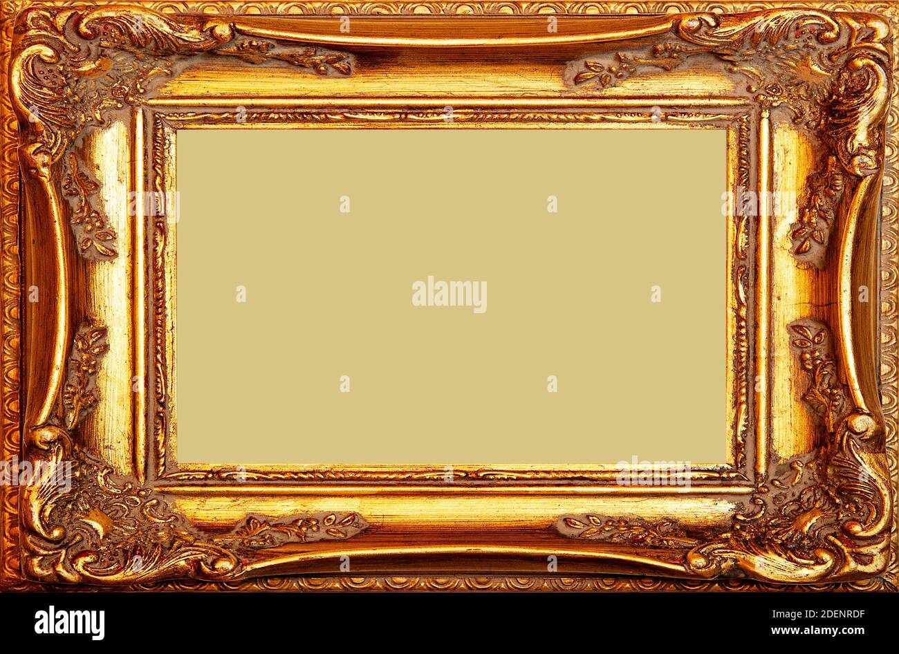 Alte antike Gold Rahmen. Vergoldete Holz Bilderrahmen. golden blank Bild  für Text Stockfotografie - Alamy