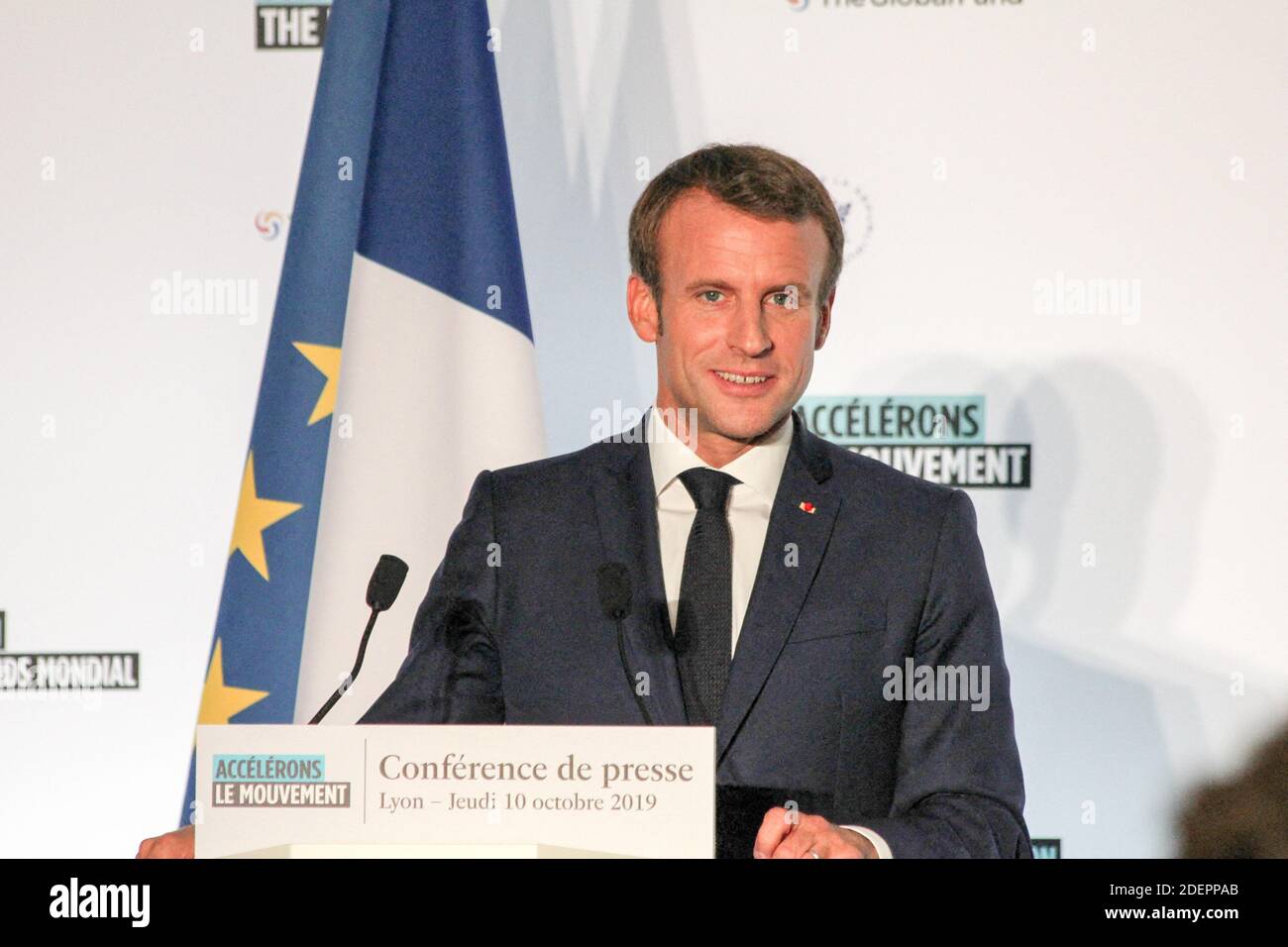 Der französische Präsident Emmanuel Macron hält eine Pressekonferenz zum Abschluss des Treffens des Globalen Fonds zur Bekämpfung von HIV, Tuberkulose und Malaria am 10. oktober 2019 in Lyon, Zentralfrankreich, ab. Der Globale Fonds zur Bekämpfung von AIDS, Tuberkulose und Malaria hat eine Initiative zur Aufbringen von 14 Milliarden Dollar zur Bekämpfung einer globalen Epidemien eröffnet, aber angesichts der Ermüdung der Spender steht er vor einem harten Kampf. Foto von Mathis Boussuge/ABACAPRESS.COM Stockfoto