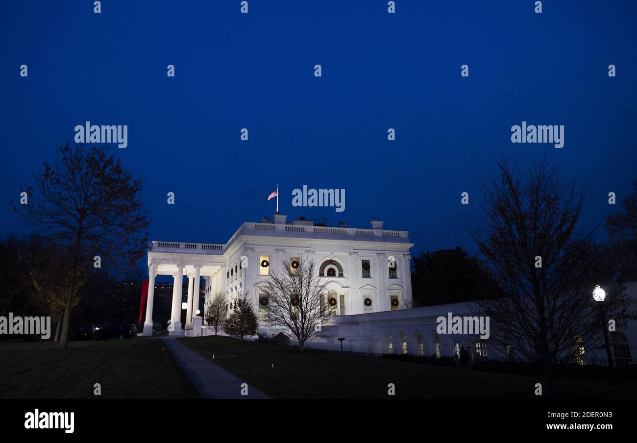 Washington, Usa. Dezember 2020. Das Weiße Haus ist am 1. Dezember 2020 in Washington, DC, zu sehen. Das Justizministerium gab heute bekannt, dass sie keine Beweise für weit verbreiteten Wahlbetrug gefunden haben, der die Ergebnisse der PräsidentschaftswahlFoto von Kevin Dietsch/UPI Quelle: UPI/Alamy Live News Stockfoto