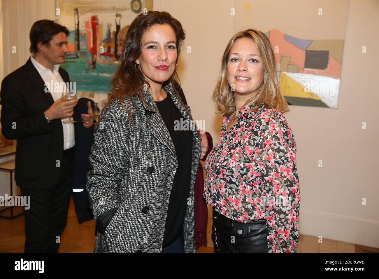 Zoé Felix et Caroline Faindt lors du vernissage de l'Exposition de l'Artiste Caroline Faindt a Paris, France, le 06 Novembre 2019. Foto von Jerome Domine/ABACAPRESS.COM Stockfoto