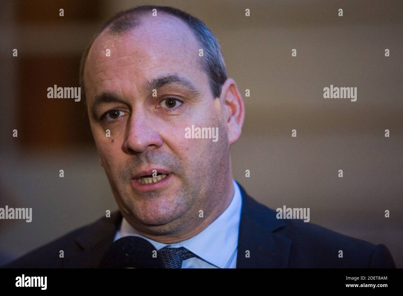 Laurent Berger, Generalsekretär der Gewerkschaft des Französischen Demokratischen Gewerkschaftsbundes (CFDT), spricht nach einem Treffen mit dem französischen Premierminister am 25. November 2019 im Matignon-Palast in Paris im Rahmen von Treffen mit französischen Gewerkschaften und Sozialpartnern zur Diskussion der Rentenreform vor der Presse. Foto von Raphael Lafargue/ABACAPRESS.COM Stockfoto