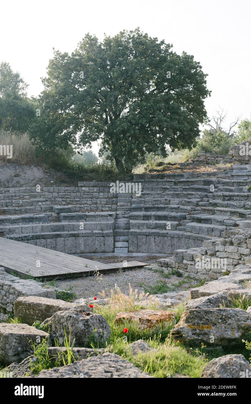 Troja. Blick auf die Stadt Troy. Historische Ruinen und zerstörte Strukturen. Stockfoto