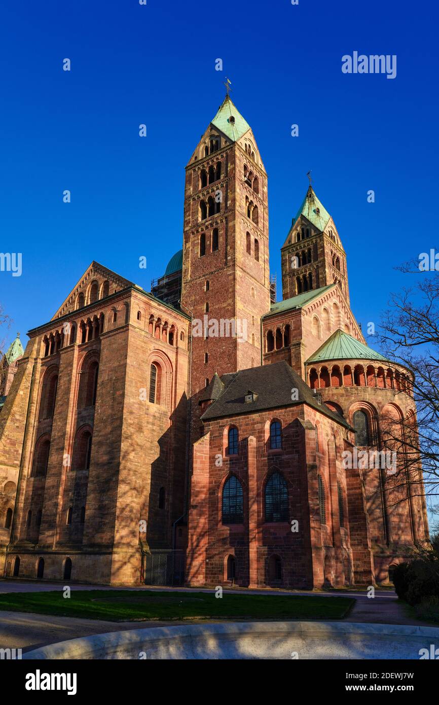 Dom in Speyer, Deutschland. Offiziell als Kaiserdom Basilika der Himmelfahrt und St. Stephan, oder kurz in deutsch Dom zu Speyer Stockfoto