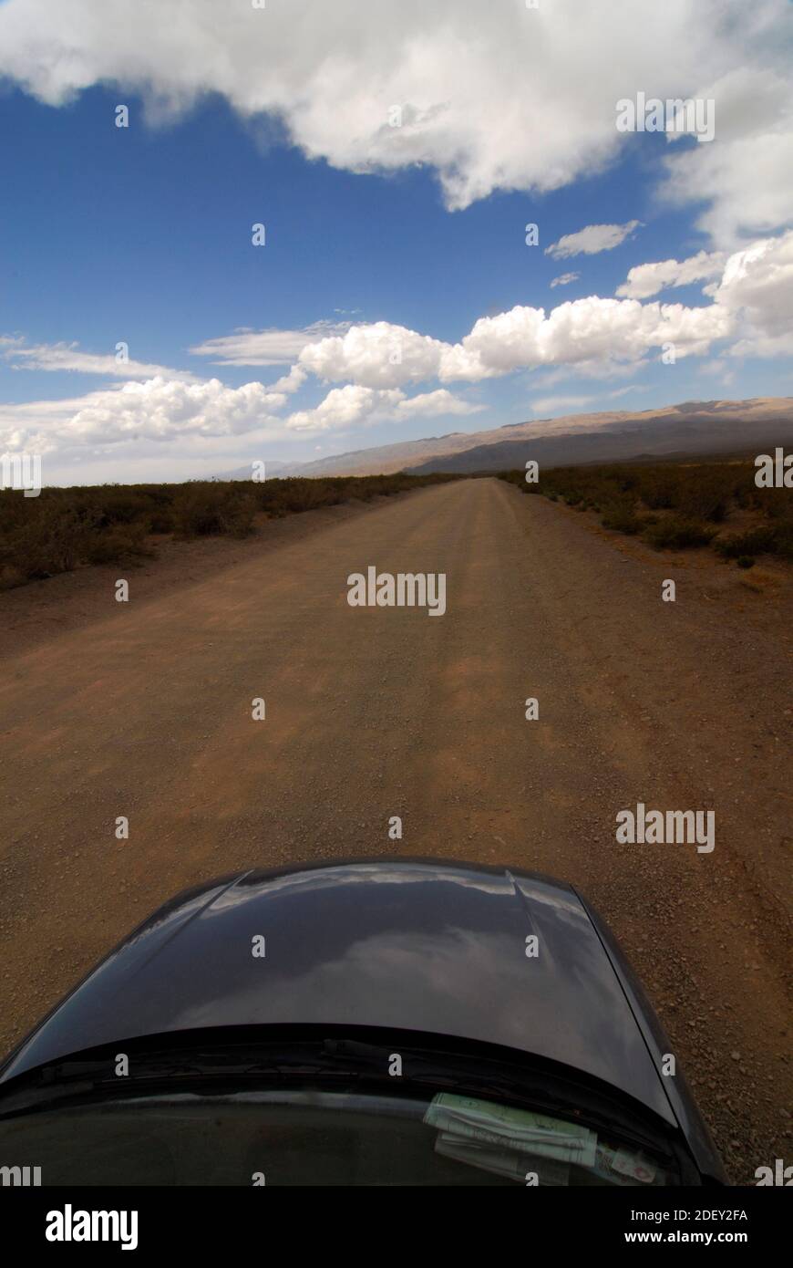Straßen und Verkehr im Nationalpark El Leoncito in Argentinien Stockfoto
