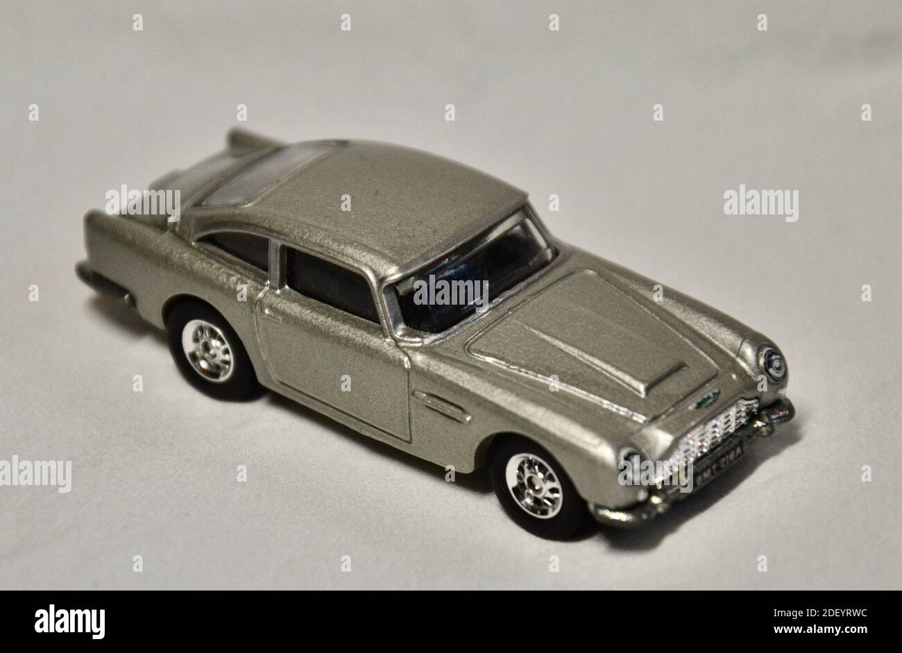 Dies ist ein Foto einer Special Edition Hot Wheels Aston Martin DB5 wie das in Skyfall und Goldfinger. Stockfoto
