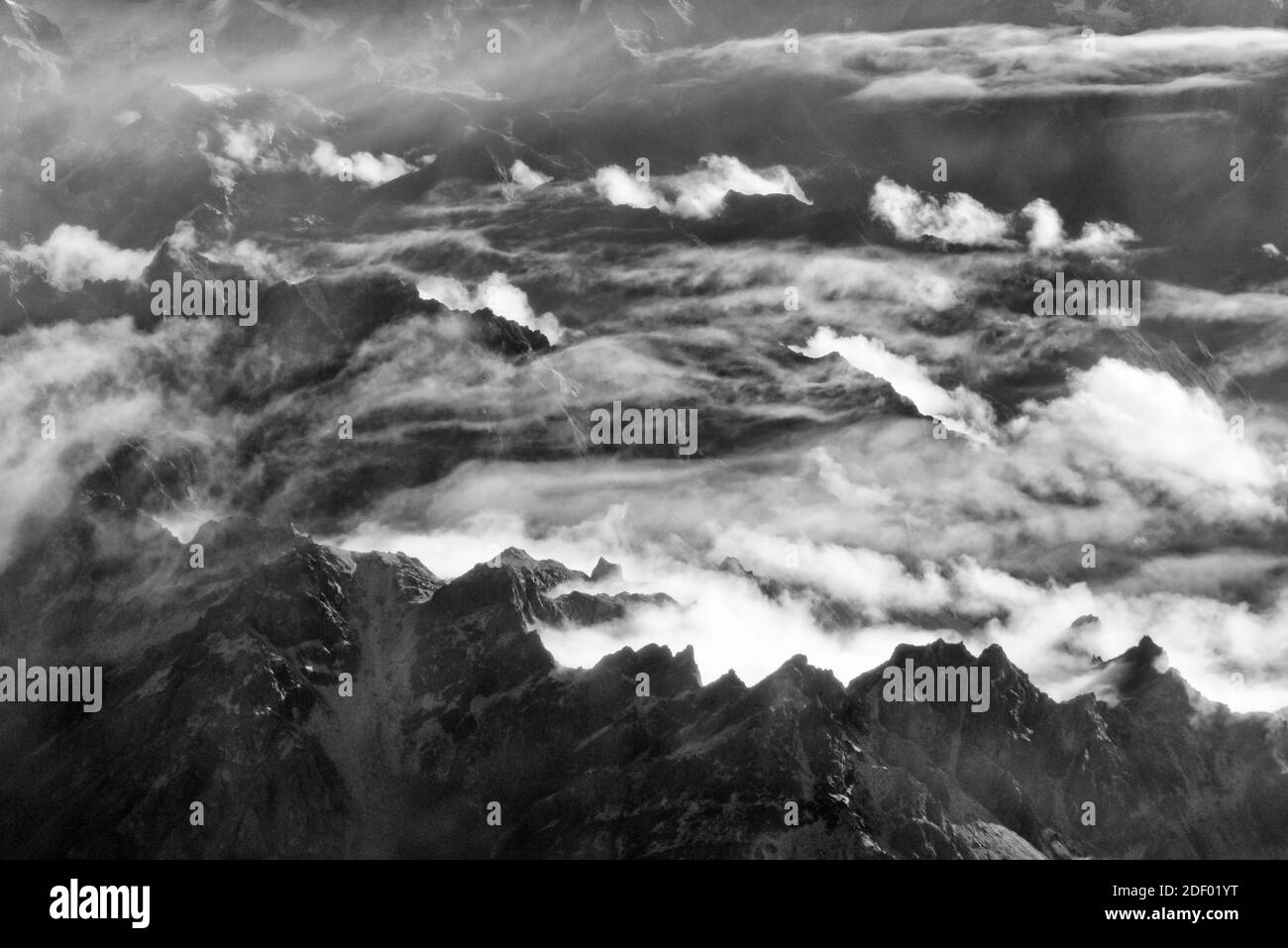 Der Himalaya reicht über Wolken, Nepal Stockfoto