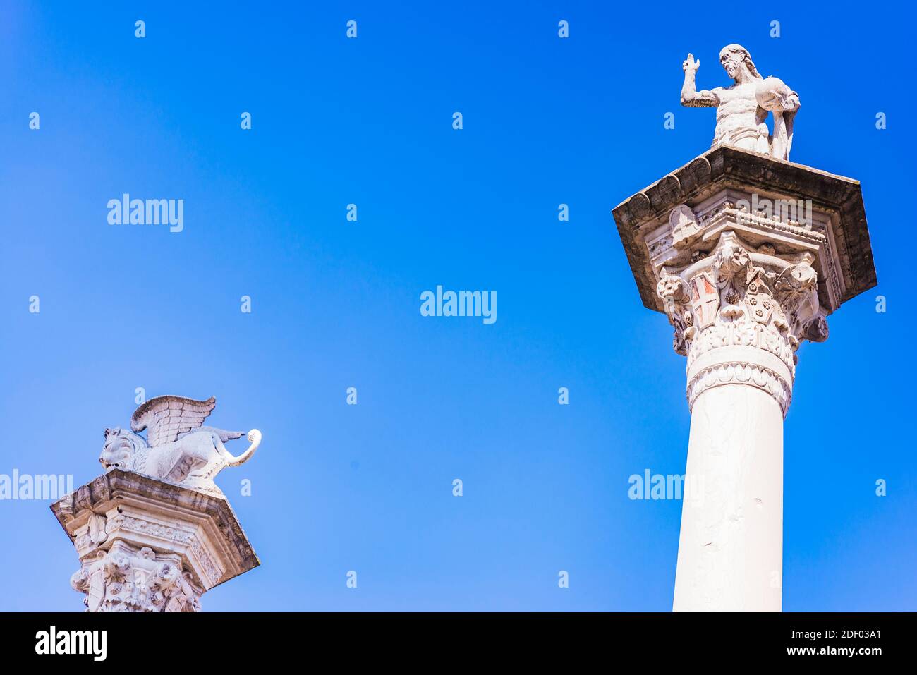Piazza dei Signori, Stadtplatz. Die beiden Säulen, links der geflügelte Löwe, Symbol des heiligen Markus und der Republik Venedig. Ritt, The redentore, C Stockfoto