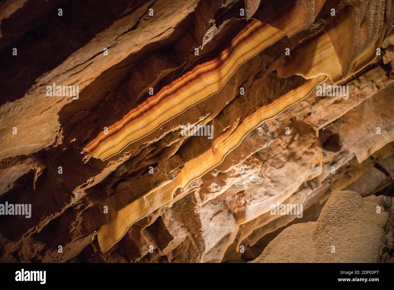 Flowstone Höhle Speck Felsformation in Shenandoah Cavern. Stockfoto