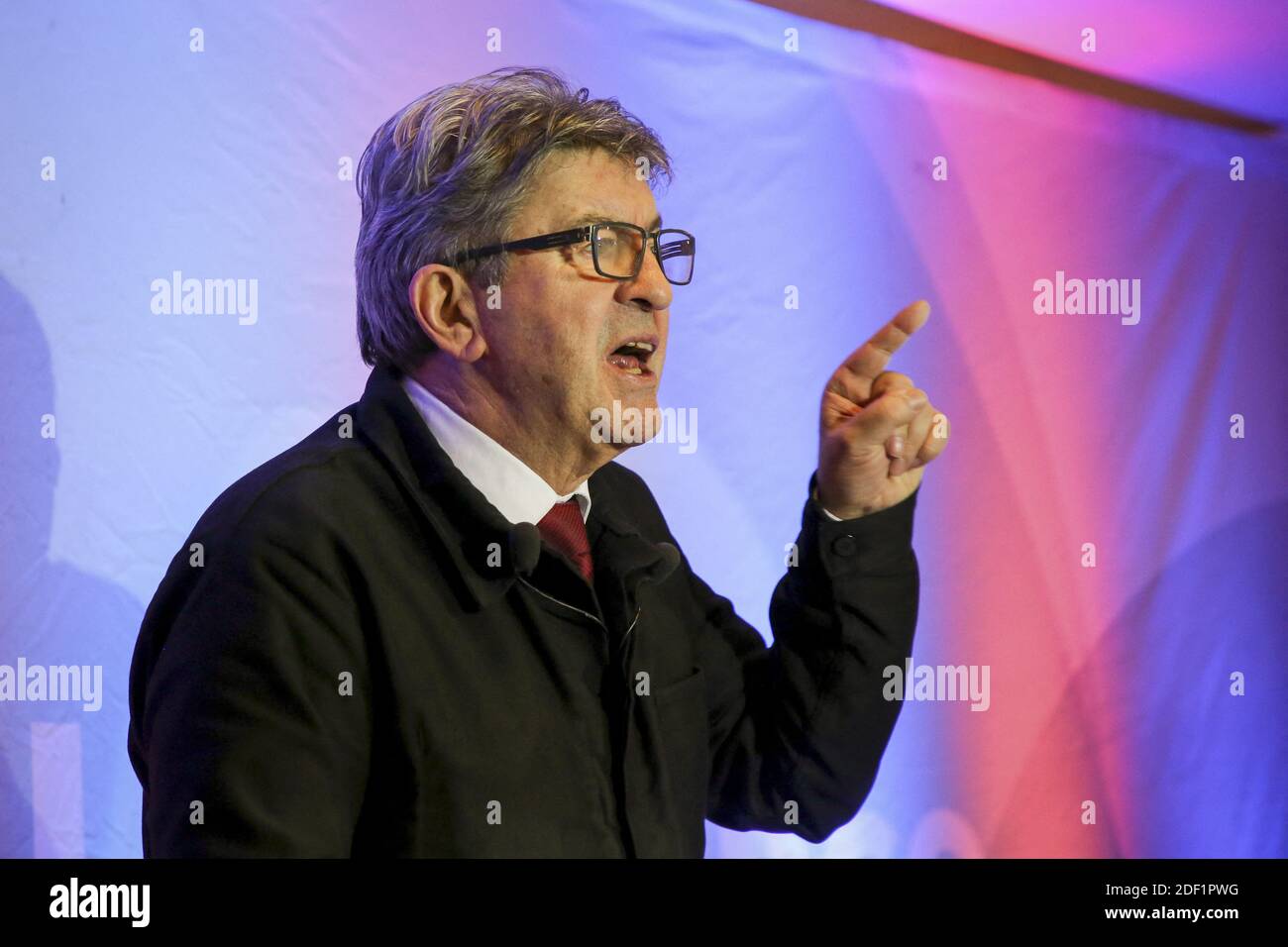 Jean-Luc Melenchon, Leiter von La France Insoumise (LFI), stellt am Freitag, den 24. Januar 2020, im McDonald's von Saint-Barthelemy, wo die Mitarbeiter seit zwei Jahren kämpfen, in Marseille, Frankreich, seine neuen Jahreswünsche für 2020 vor. Der Chef von la France insoumise wählte einen symbolischen Ort des Kampfes, der der Mitarbeiter von McDo Saint-Barthelemy (14. Bezirk von Marseille), in einem Gerichtsverfahren mit einem Franchisenehmer des multinationalen Unternehmens für Monate, um ihre Arbeitsplätze zu retten. Der Chef von la France insoumise wählte einen symbolischen Ort des Kampfes, die der Mitarbeiter von McDo Saint-Barthélémy (14. Bezirk o Stockfoto
