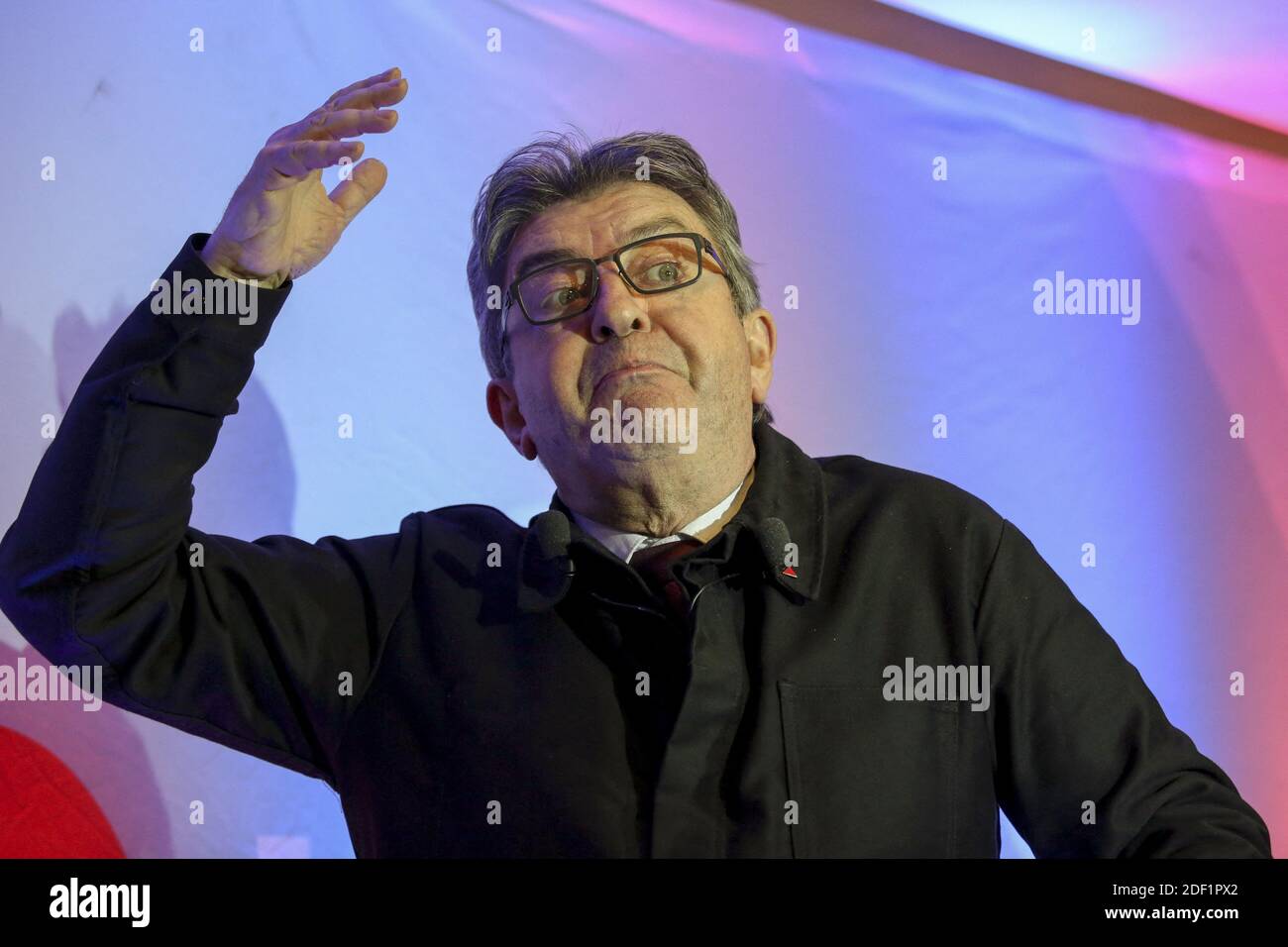 Jean-Luc Melenchon, Leiter von La France Insoumise (LFI), stellt am Freitag, den 24. Januar 2020, im McDonald's von Saint-Barthelemy, wo die Mitarbeiter seit zwei Jahren kämpfen, in Marseille, Frankreich, seine neuen Jahreswünsche für 2020 vor. Der Chef von la France insoumise wählte einen symbolischen Ort des Kampfes, der der Mitarbeiter von McDo Saint-Barthelemy (14. Bezirk von Marseille), in einem Gerichtsverfahren mit einem Franchisenehmer des multinationalen Unternehmens für Monate, um ihre Arbeitsplätze zu retten. Der Chef von la France insoumise wählte einen symbolischen Ort des Kampfes, die der Mitarbeiter von McDo Saint-Barthélémy (14. Bezirk o Stockfoto