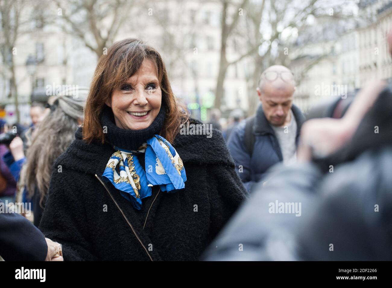 Denise Fabre bei den Beerdigungen des verstorbenen französischen Kabarettisten Michel Georges Alfred Catty, bekannt als Michou, in der Kirche Saint-Jean de Montmartre in Paris. Michou starb im Alter von 88 Jahren am 26. Januar 2020. Paris, Frankreich am 312020. Januar Foto von Magali Cohen/ABACAPRESS.COM Stockfoto