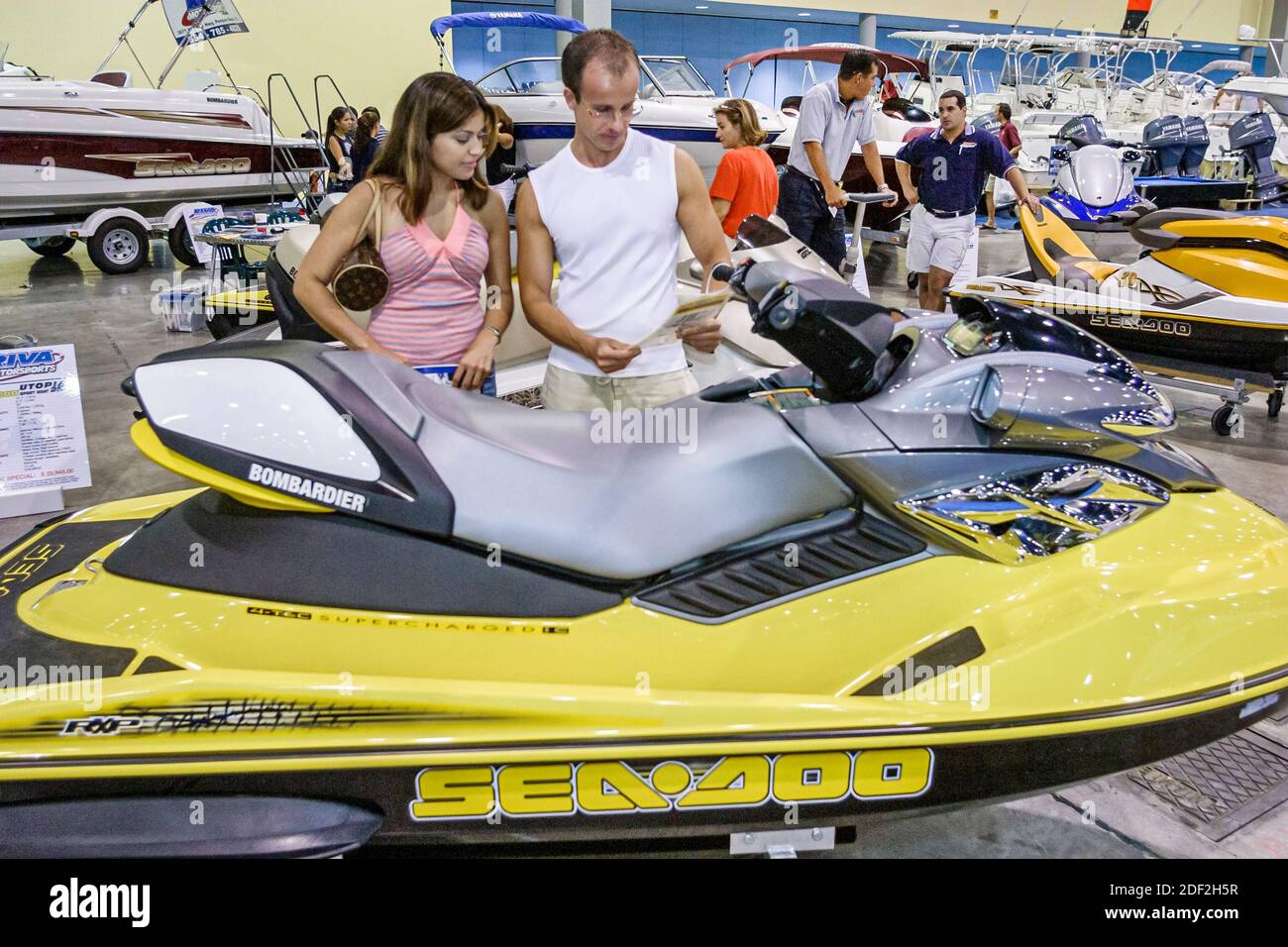 Miami Beach Florida,Miami Beach Convention Center,Center,South Florida Boat Show Bootfahren Exponate Aussteller Förderung, neue Modelle Display sa Stockfoto