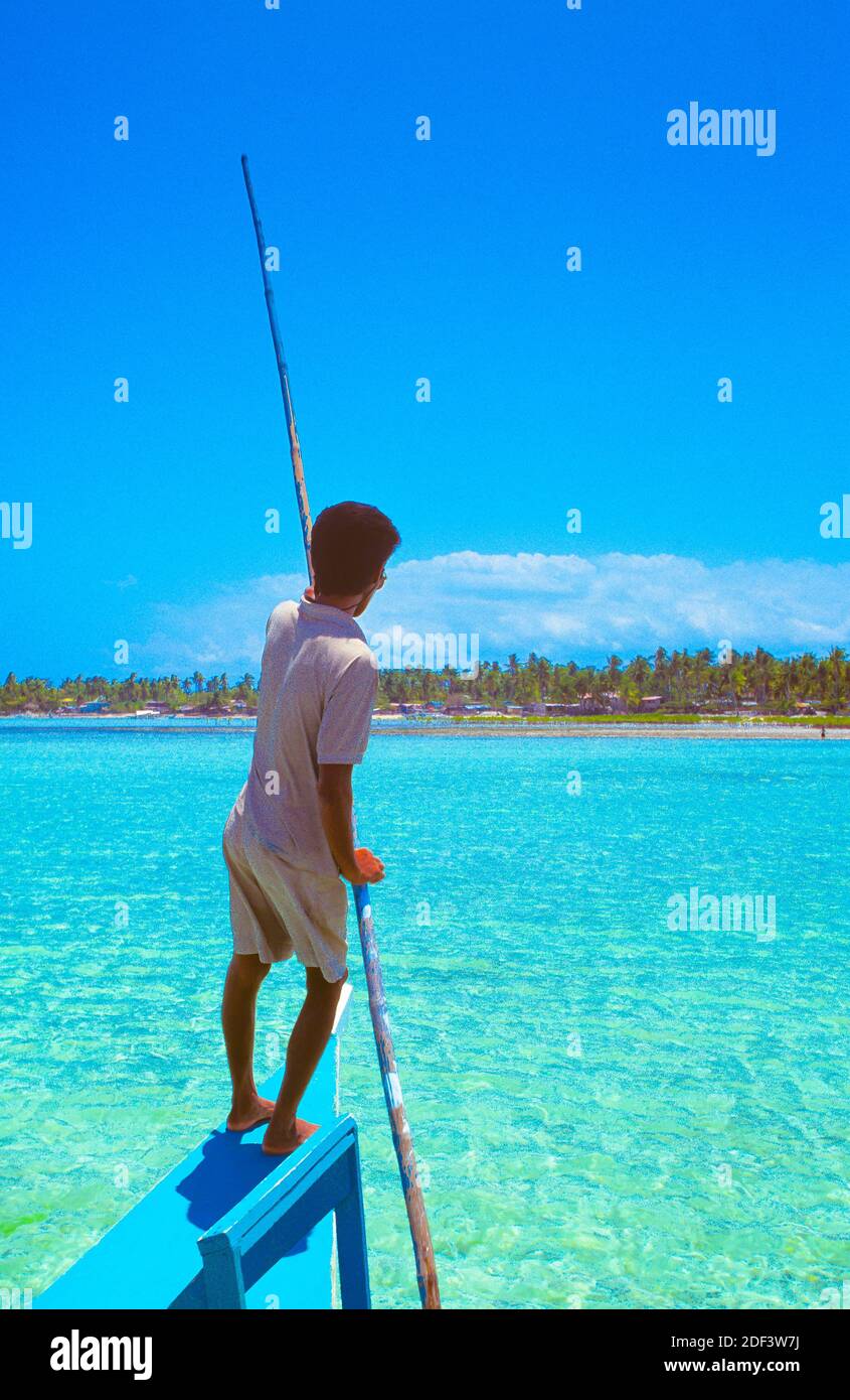 Segeln in Buyong auf Mactan Island in der Nähe von Cebu City in der Region Central Visayas auf den Philippinen. Stockfoto