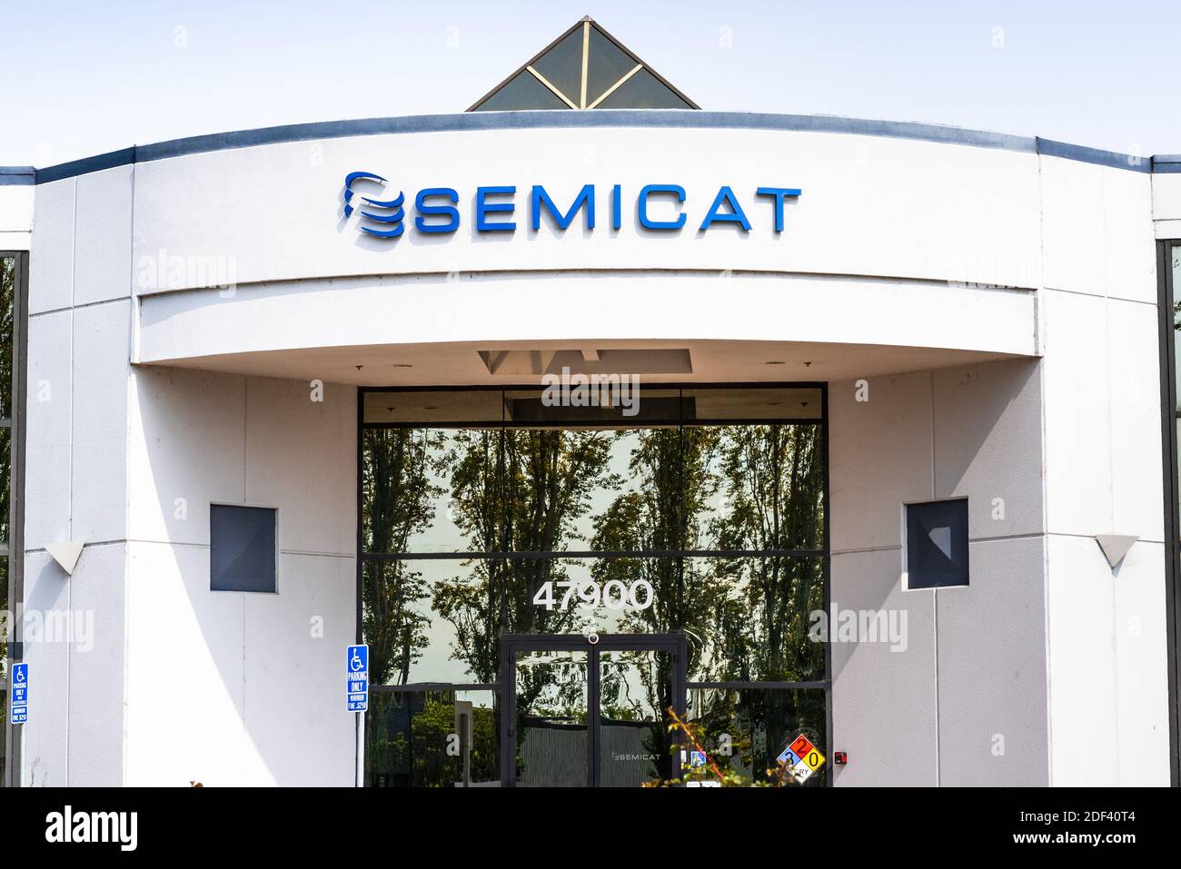 Sep 17, 2020 Fremont / CA / USA - Semicat Hauptsitz im Silicon Valley; Semicat, Inc. Ist als Lieferant von überholten Halbleiterausrüstungen tätig Stockfoto