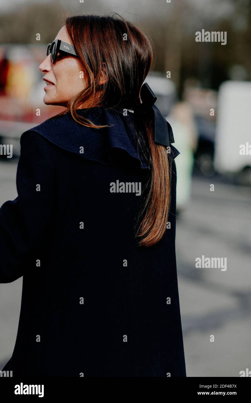 Street style, Loulou de Saison Ankunft in Chanel Herbst Winter 2020-2021 Show, im Grand Palais, Paris, Frankreich, am 3. März 2020 statt. Foto von Marie-Paola Bertrand-Hillion/ABACAPRESS.COM Stockfoto