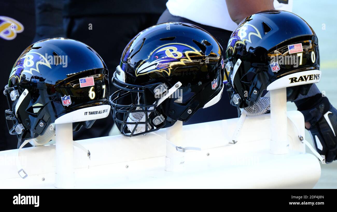 Pittsburgh, PA, USA. Dezember 2020. Ravens Helemts während des Spiels Pittsburgh Steelers vs Baltimore Ravens im Heinz Field in Pittsburgh, PA. Jason Pohuski/CSM/Alamy Live News Credit: CAL Sport Media/Alamy Live News Stockfoto