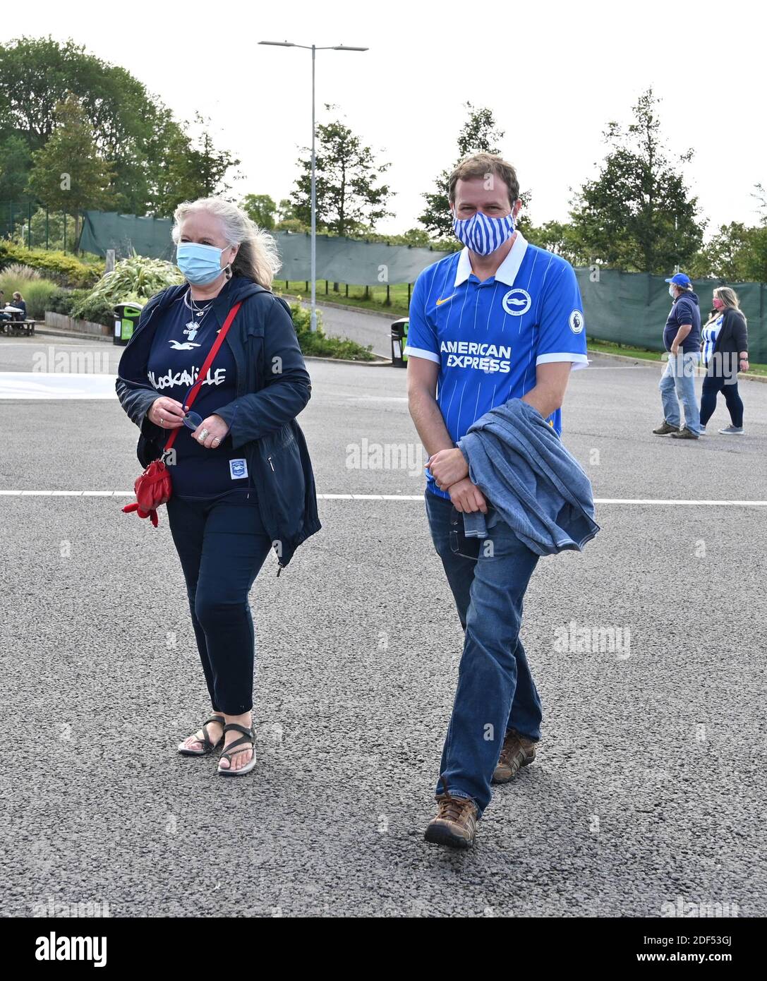 Die Fans kommen während des Pre Season Freundschaftsspiel zwischen Brighton und Hove Albion Chelsea im Amex Stadium , Brighton , 29. August 2020 zurück zum Amex. Das Spiel wird auch als Testevent verwendet, um Fans wieder in Live-Sportveranstaltungen in England mit 2500 Fans zu bringen - nur zur redaktionellen Verwendung. Keine Verkaufsförderung. Stockfoto