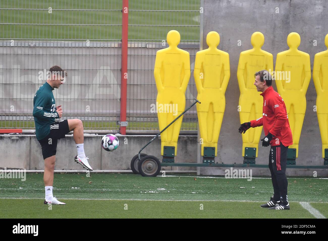 München, Deutschland. Dezember 2020. Joshua KIMMICH (FC Bayern München) beim Training, FC Bayern München, Training in der Saebener Straße. Fußball 1. Bundesliga, Saison 2020/2021 am 3. Dezember 2020. Quelle: dpa/Alamy Live News Stockfoto