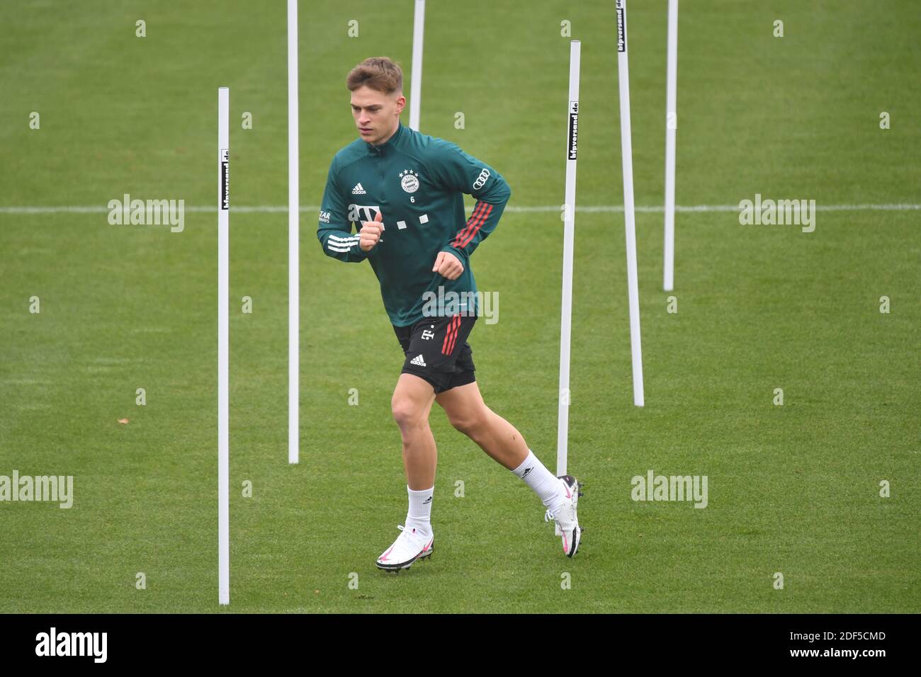 München, Deutschland. Dezember 2020. Joshua KIMMICH (FC Bayern München) beim Training, FC Bayern München, Training in der Saebener Straße. Fußball 1. Bundesliga, Saison 2020/2021 am 3. Dezember 2020. Quelle: dpa/Alamy Live News Stockfoto
