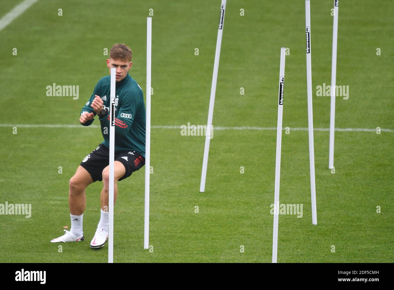 München, Deutschland. Dezember 2020. Joshua KIMMICH (FC Bayern München) beim Training, FC Bayern München, Training in der Saebener Straße. Fußball 1. Bundesliga, Saison 2020/2021 am 3. Dezember 2020. Quelle: dpa/Alamy Live News Stockfoto
