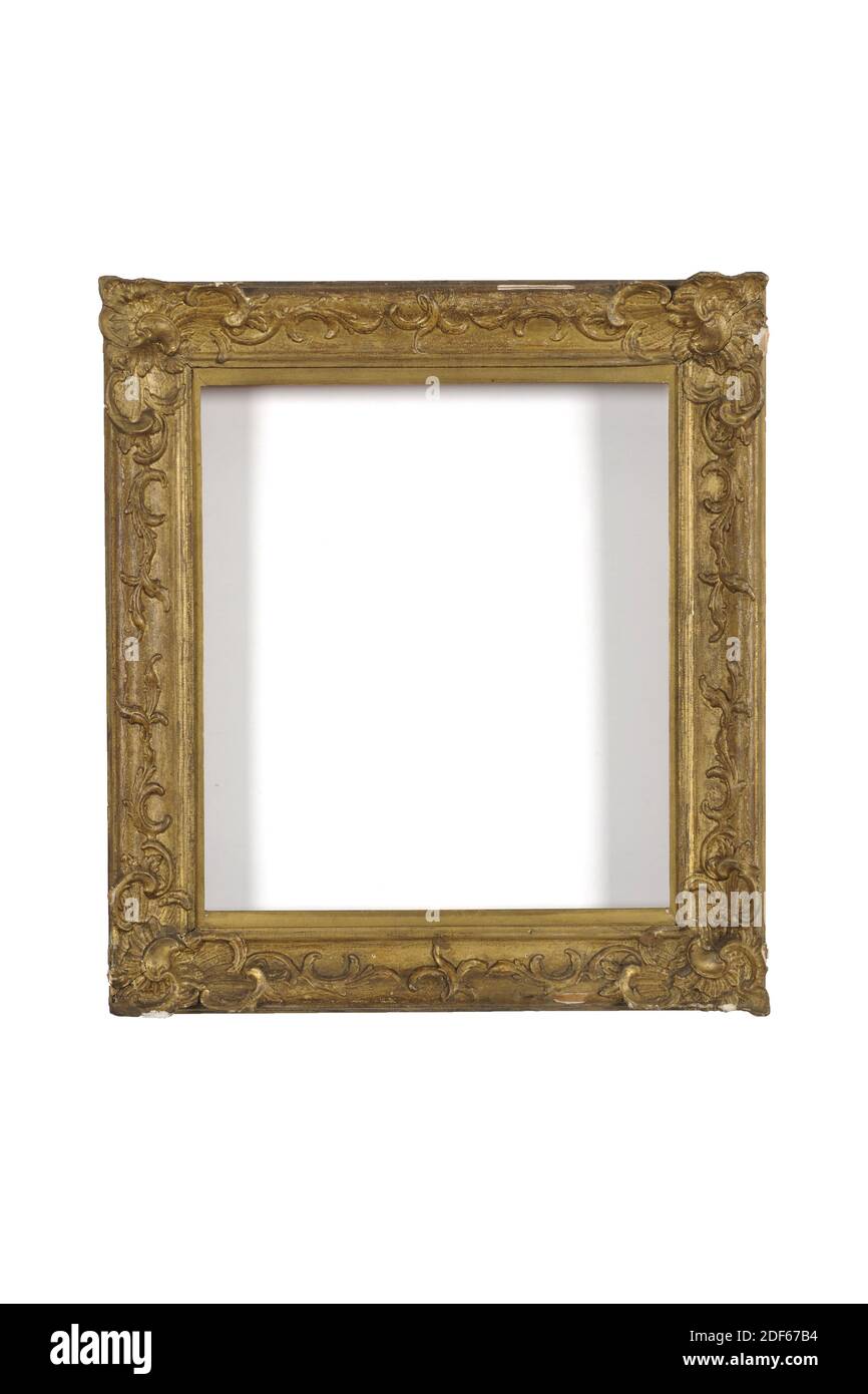 Bilderrahmen, Anonymous, zweite Hälfte des 19. Jahrhunderts, Gips, Vergoldung, Holz, vergoldet, Bilderrahmen mit einem Hohlrahmen mit großem vertikalen Profil und Akanthus-Blättern in den Ecken. Mit einer abgestuften Innenkante, beginnend mit einer Perlenkante, dann einer glatten Kante, einer Zierkante und einer weiteren glatten Kante. Der Rahmen hat eine Lorbeerkrone. Die Außenwand ist hohl und wird mit einem dekorativen Rand geschlossen, Allgemein: 79.5 x 64.4 x 11cm (795 x 644 x 110mm), Innengröße: 51.7 x 37,5cm (517 x 375mm), Tagesgröße: 49.6 x 34,8cm (496 x 348mm) Stockfoto