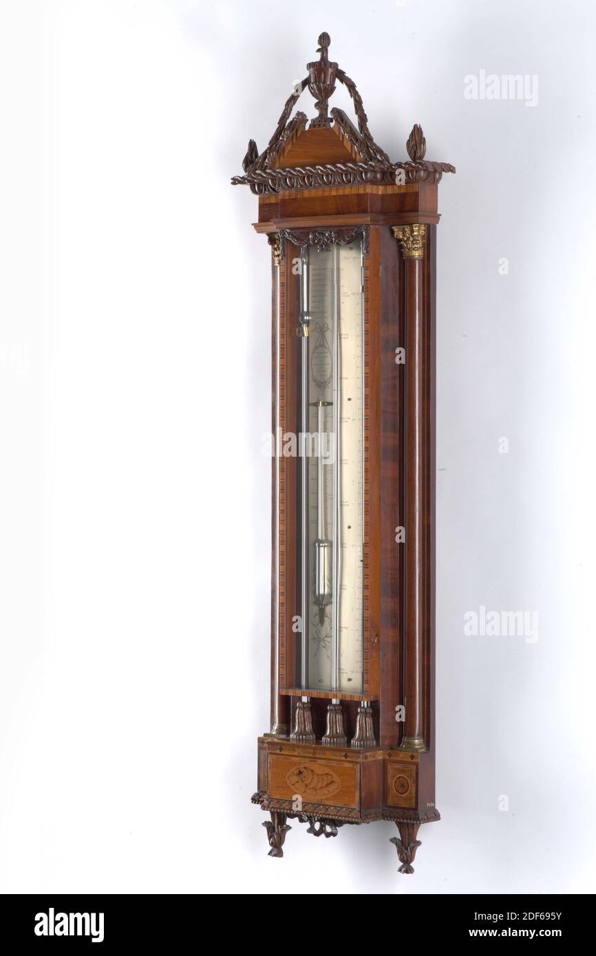 Dominicus Sala, c. 1820, Satinholz, Glas, Eiche, Mahagoni, Messing, Allgemein: 130 × 40 × 11cm 1300 × 400 × 110mm, holländisches Gegenbackbarometer mit Thermometer. Der Schrank ist aus Eiche, furniert mit Mahagoni und Satin Nussbaum. Das Mittelrohr und das Gegenrohr haben eine Skala in englischen Daumen und in rheinischen Daumen, kombiniert mit einer Skala von 36. Das Thermometer hat eine Skala in Réaumur und Fahrenheit. Die Schalenplatten sind aus versilbertem Messing gefertigt. Der Schrank springt als riskant vorwärts, auf beiden Seiten an der Rückwand zwei halbrunde Messingsäulen mit korinthischen Kapitellen. Der freitragende Kamm Stockfoto