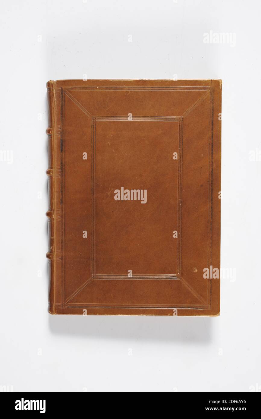 Buch, Anfang des 16. Jahrhunderts, Leder, Tusche, Karton, Papier, Allgemein: 14.2 x 10.6 x 1.1cm 142 x 106 x 11mm, Teufel, christus, Gebetbuch mit dem Titel Een trroestinge in der temptacie, gedruckt von Jan Severs. Das Buch, das gebunden ist, enthält einen Ledereinband mit einem Linienmotiv. Der Innenraum besteht aus unnummerierten Seiten mit Text und zwei Holzschnitten. Auf der Titelseite ist ein Holzschnitt mit der Darstellung von Christus und dem Teufel, darüber ein Text, der mit EINEM Trost in der Versuchung beginnt. Der in den Menschen eingetreten ist, um mit der Verdammnis vieler Lehrer umzugehen. Dient allen Männern Stockfoto