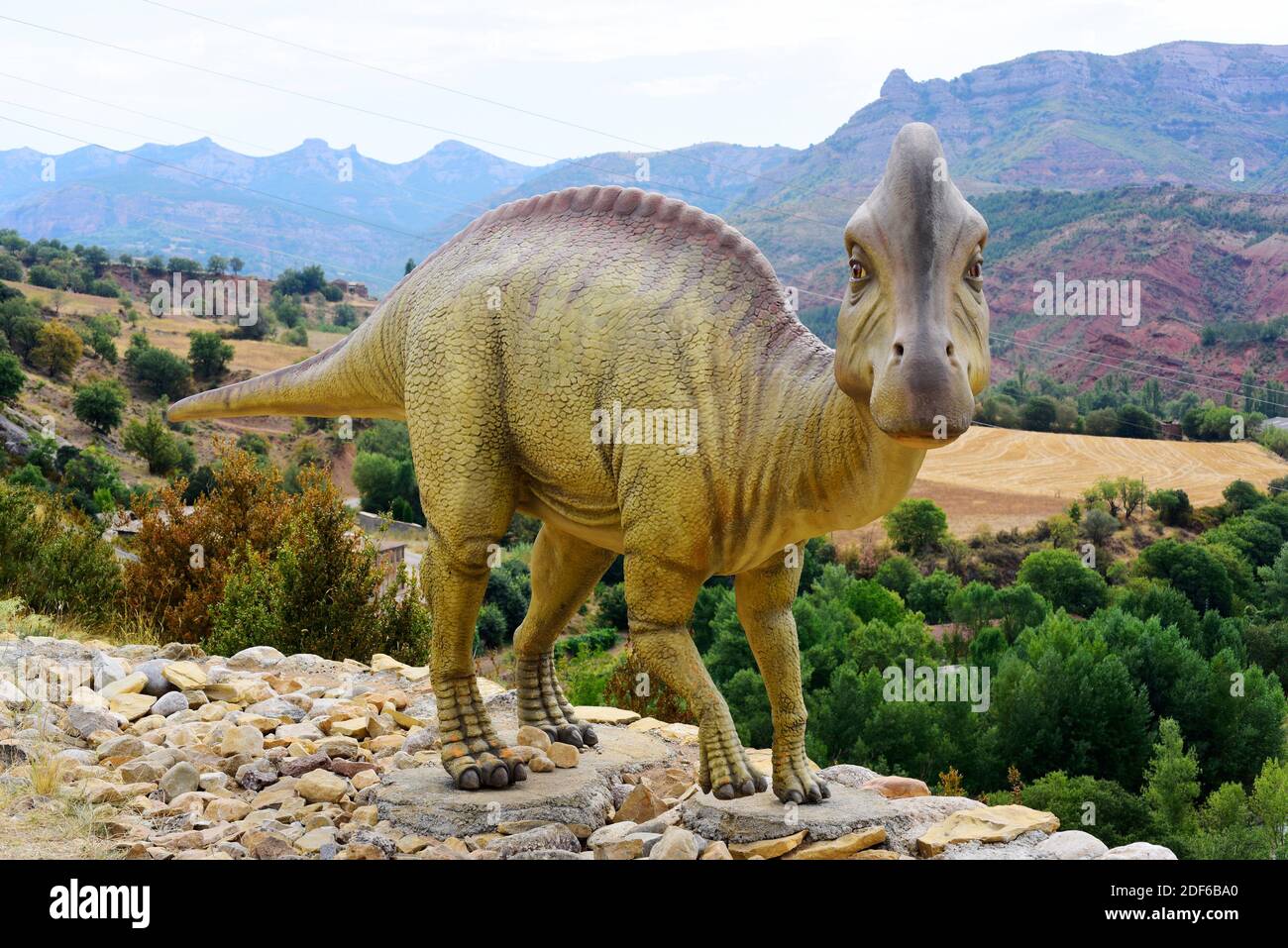 Sauropoden Dinosaurier Replik in Aren, Huesca, Aragon, Spanien. Stockfoto