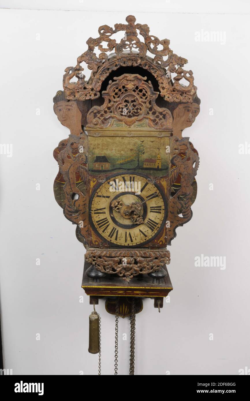 Wanduhr, Anonym, 18. Jahrhundert, Holz, Blei, Eisen, Messing, Allgemein: 67  x 32 x 24cm 670 x 320 x 240mm, Kirche, Meerjungfrau, Engel, Haus, Vogel,  Baum, friesischer Stuhl Uhr mit einem flachen, naiven