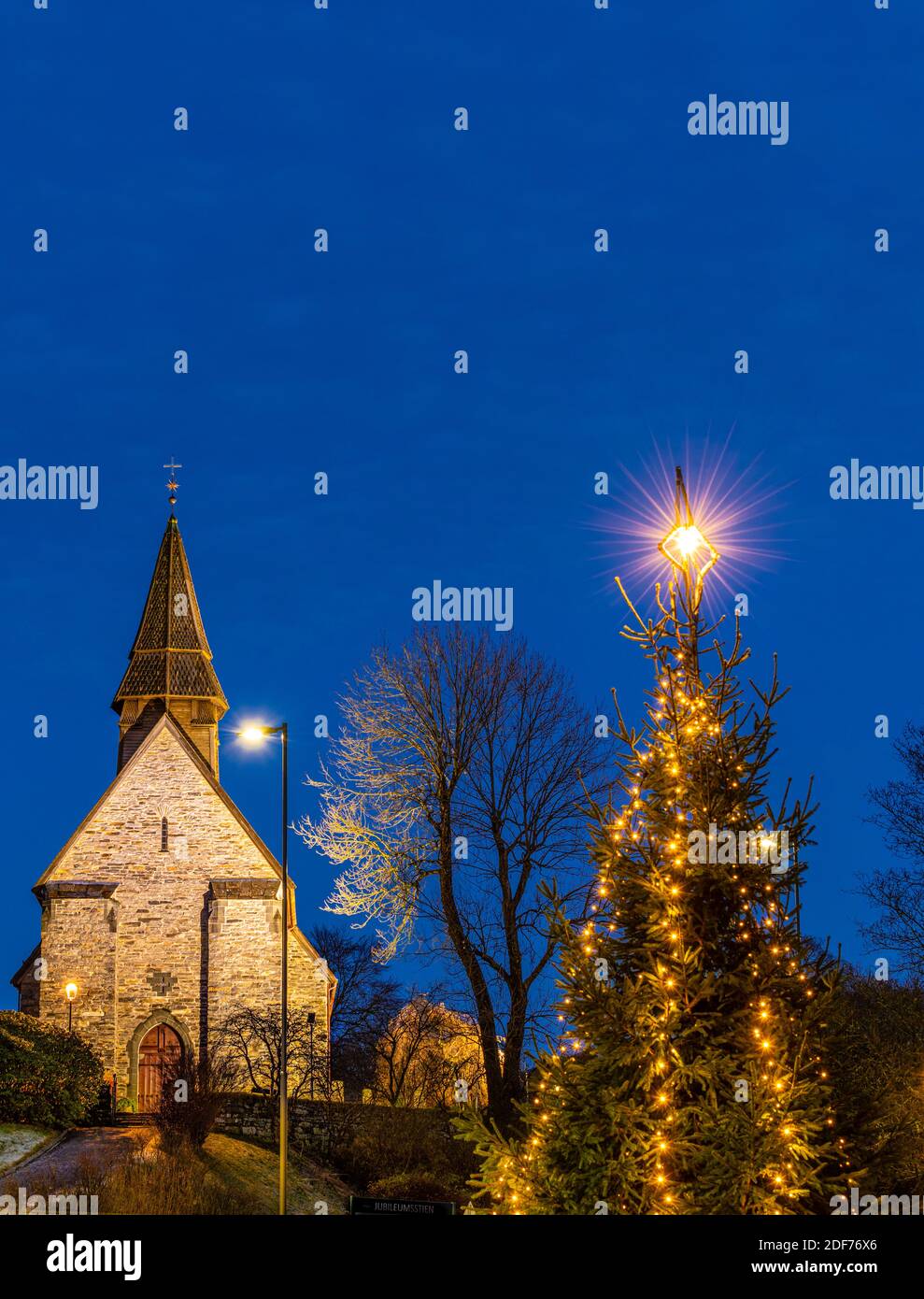 Weihnachten in Norwegen bei Fana kirke Stockfoto