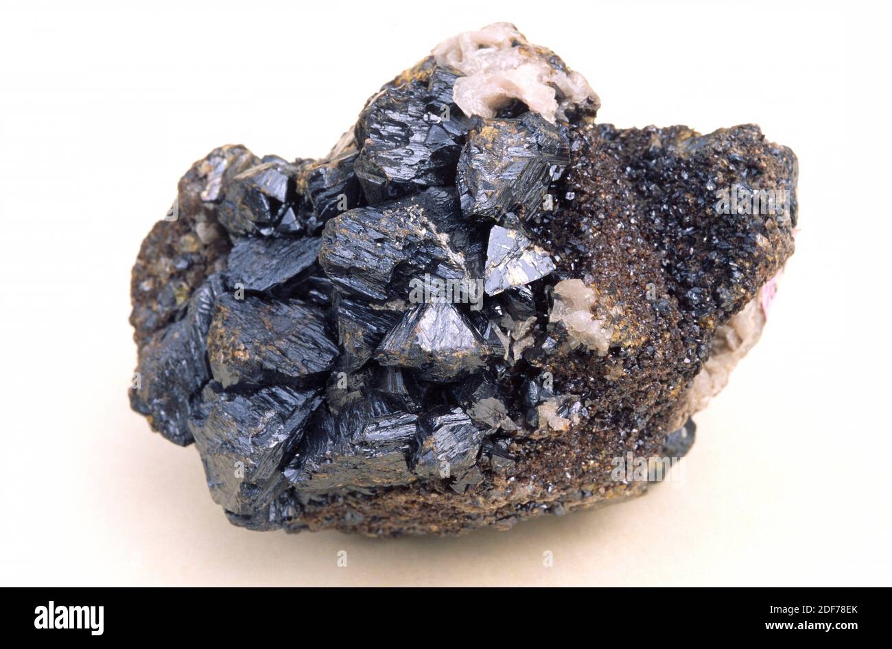 Sphalerit ist ein Zinkeisensulfid. Kristallisierte Probe. Stockfoto
